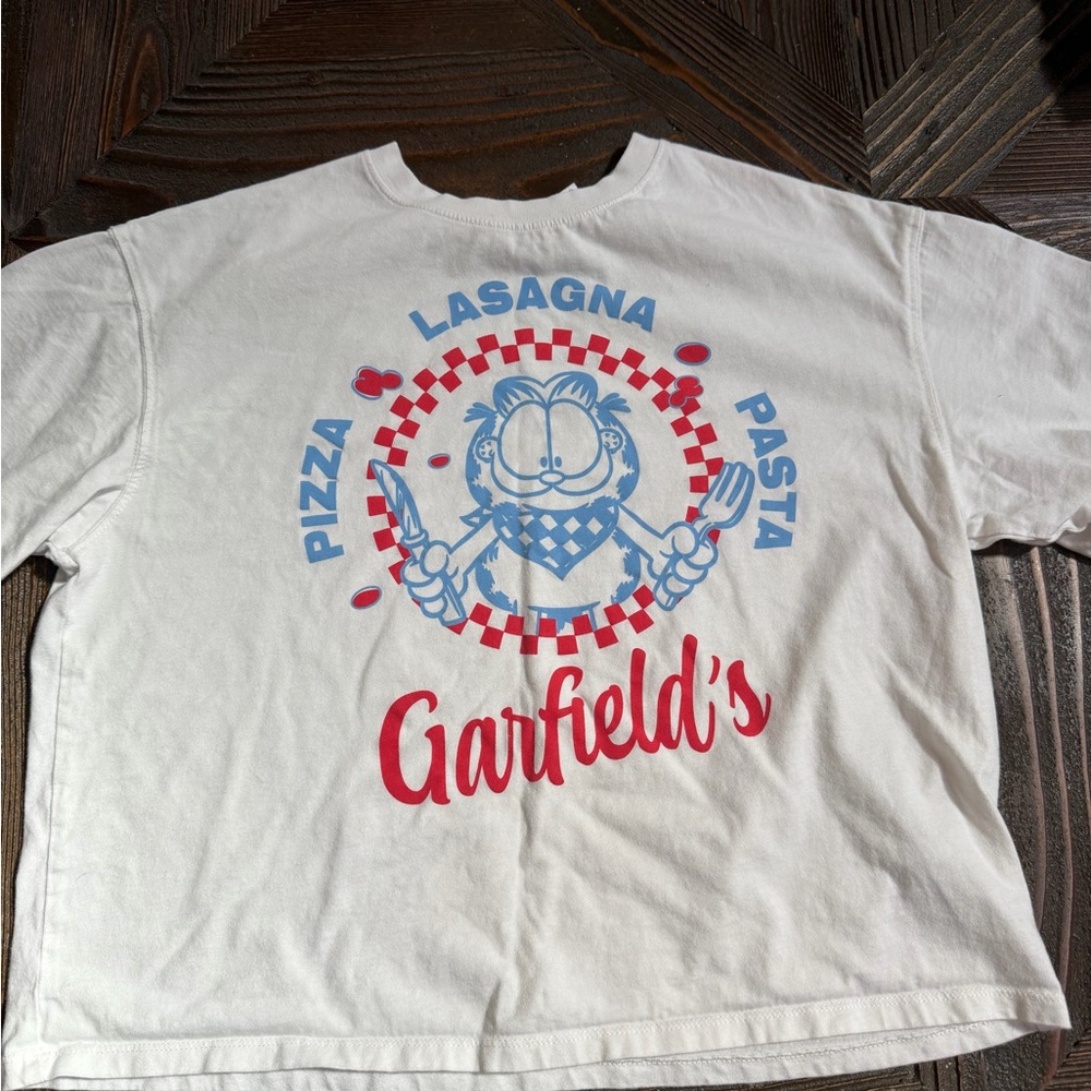 H&M White Tee with Blue and Red Garfield Print